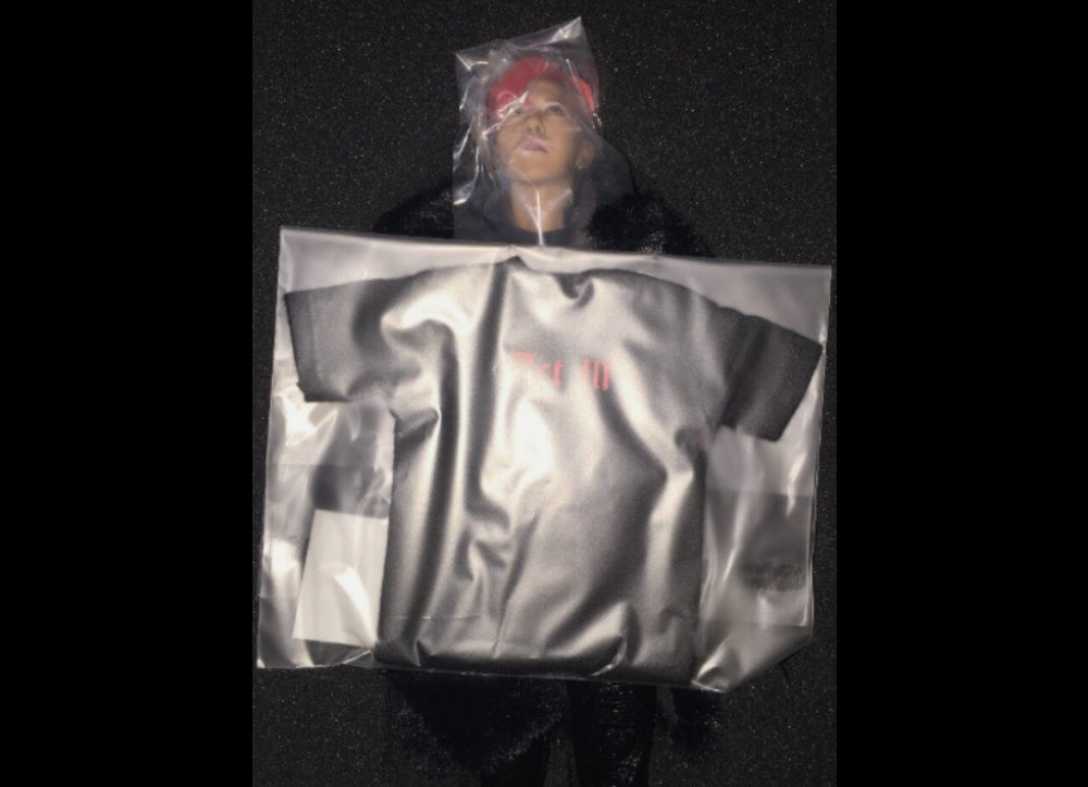 Ready! Enterbay G-Dragon 1/6 Figure + Bonus Tee