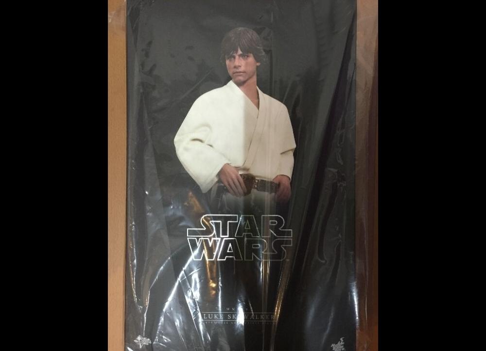 Hot Toys MMS297 星球大战IV:新希望 1/6 卢克·天行者 普通版