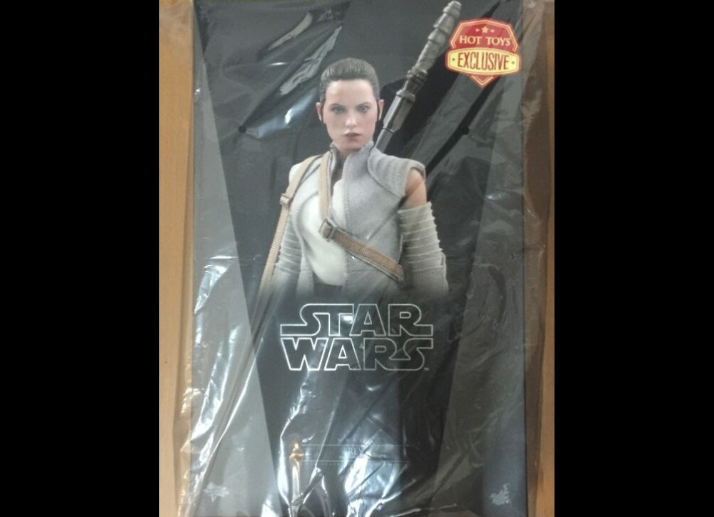 Hot Toys MMS377 STAR WARS THE FORCE AWAKENS 1/6 Rey (Resistance Outfit)