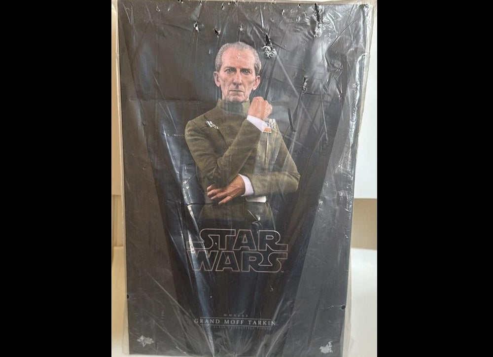Hot Toys MMS433 星球大战:第四集 新希望 1/6 塔金总督