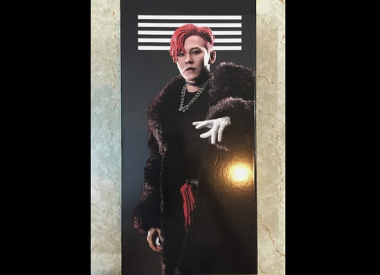 Ready! Enterbay G-Dragon 1/6 Figure + Bonus Tee