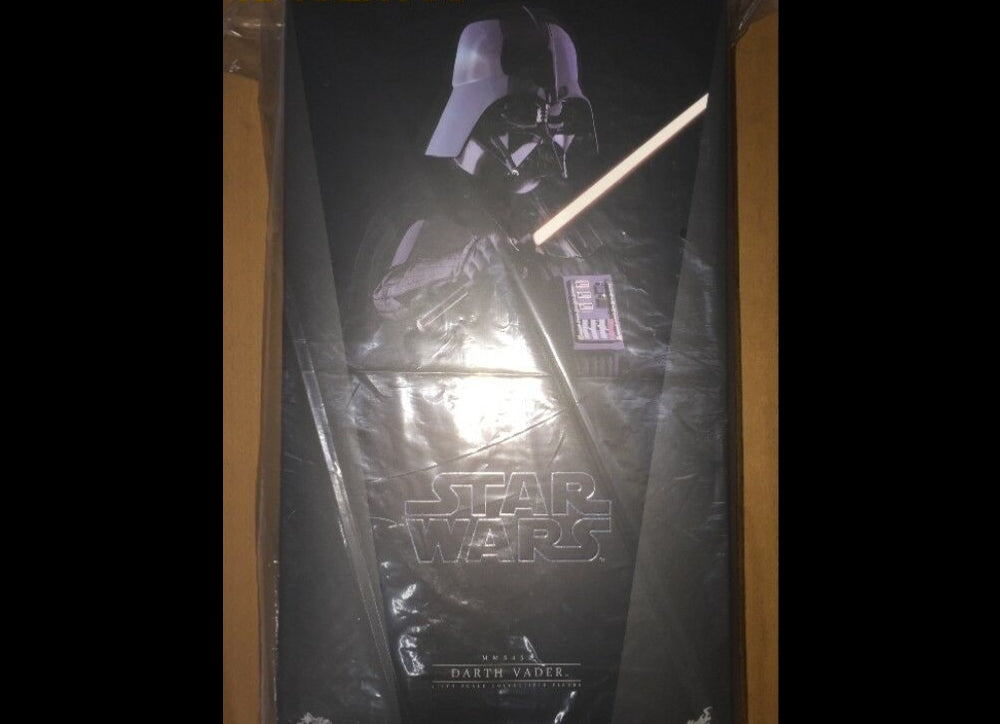 Hot Toys MMS452 星球大战V:帝国反击战 1/6 达斯·维达