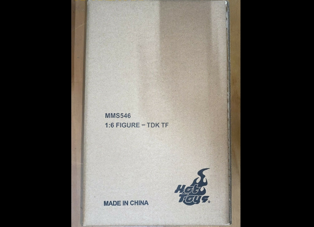 Hot Toys MMS546 THE DARK KNIGHT 1/6 TWO FACE