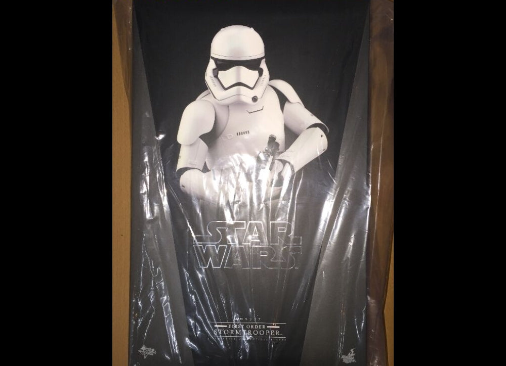 Hot Toys MMS317 STAR WARS: THE FORCE AWAKENS 1/6 FIRST ORDER STORMTROOPER