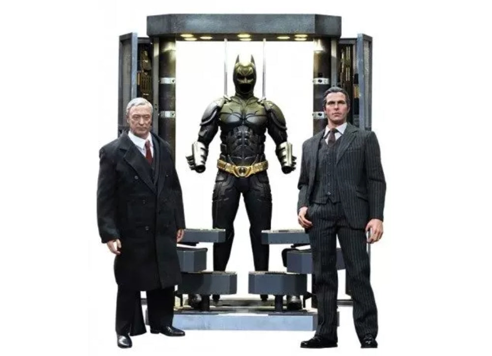 Hot Toys MMS236 1/6 BATMAN ARMORY WITH BRUCE WAYNE AND ALFRED