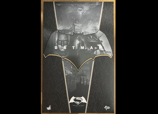 Hot Toys MMS342 蝙蝠侠大战超人 1/6 蝙蝠侠