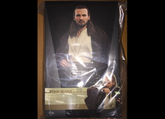 In Stock! Hot Toys MMS525 STAR WARS I THE PHANTOM MENACE 1/6 QUI-GON JINN