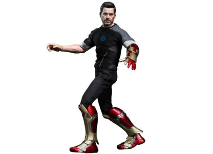 Hot Toys MMS191 IRON MAN 3 1/6 TONY STARK (ARMOR TESTING VERSION)