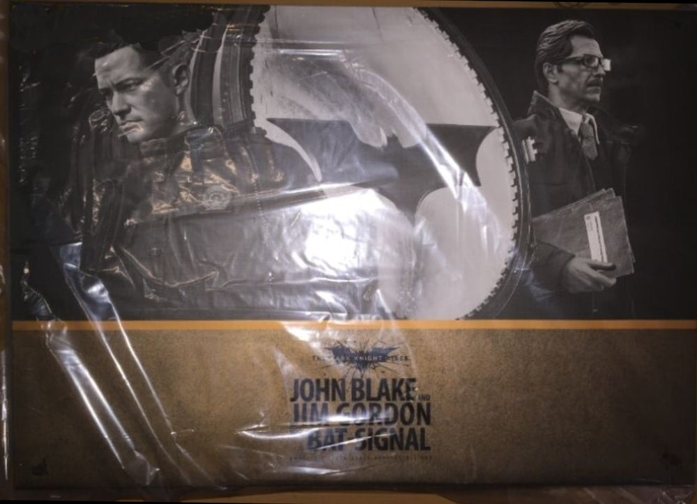 Hot Toys MMS275 THE DARK KNIGHT RISES 1/6 JOHN BLAKE JIM GORDON WITH BAT-SIGNAL
