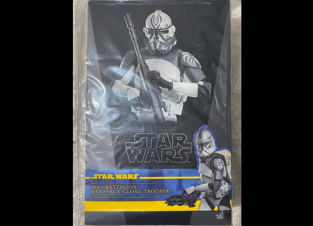Hot Toys TMS143 Star Wars The Clone Wars 104th Battalion Wolfpack Clone Deluxe