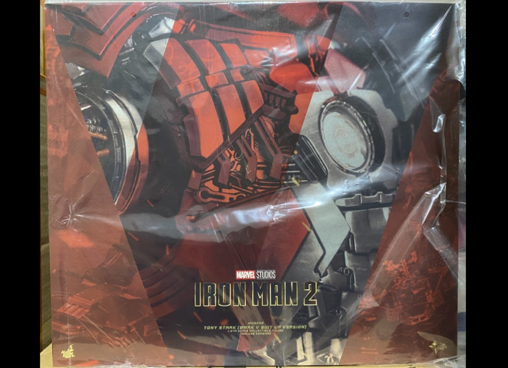 Ready Hot Toys MMS600 Iron Man 2 1/6  Tony Stark (Mark V Suit up Version) Deluxe