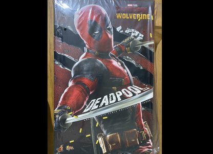 准备好了！Hot Toys MMS746 死侍与金刚狼 1/6 比例 死侍普通版