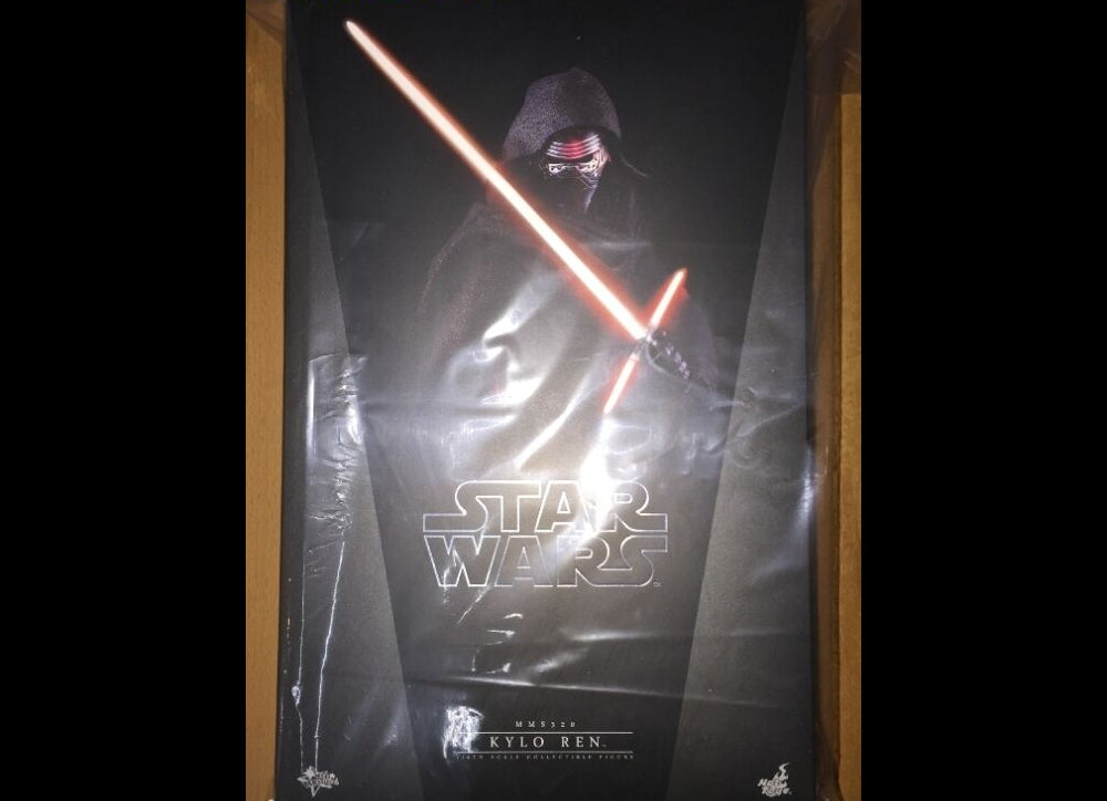 Hot Toys MMS320 STAR WARS: THE FORCE AWAKENS 1/6 KYLO REN New