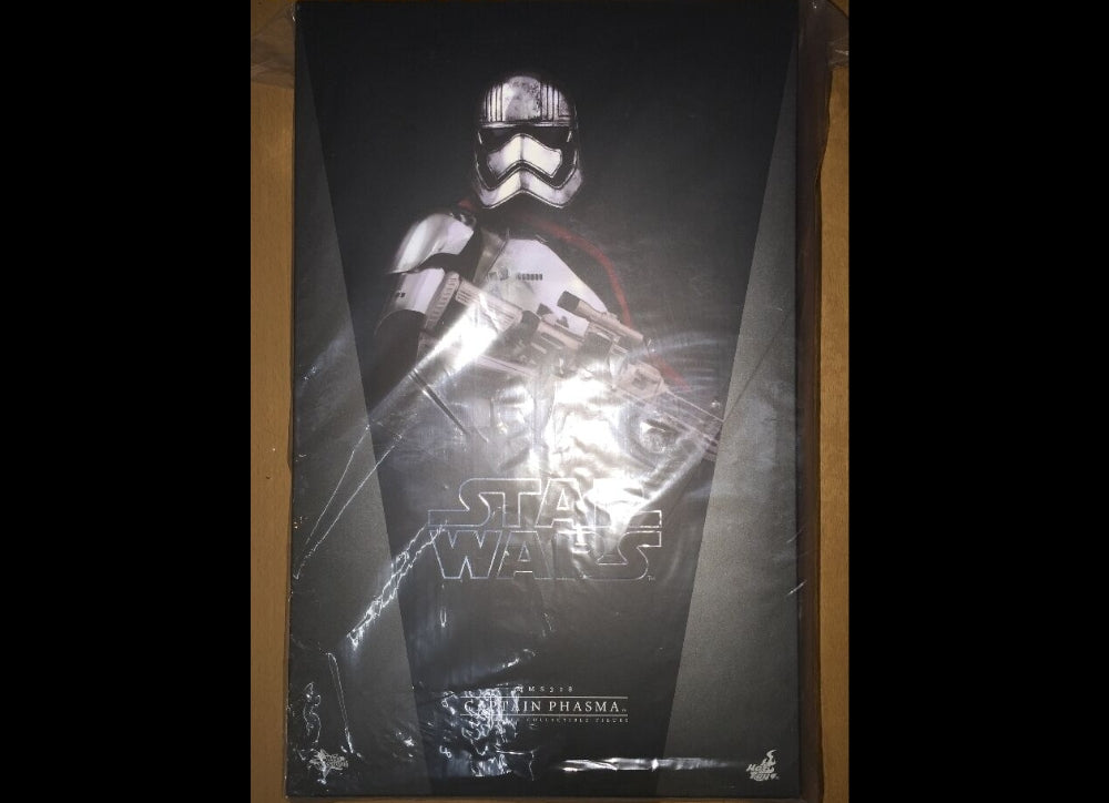 Hot Toys MMS328 星球大战：原力觉醒 1/6 法斯玛队长 全新