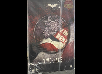Hot Toys MMS546 THE DARK KNIGHT 1/6 TWO FACE (No Outer Brown shipper Box)