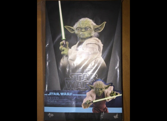Hot Toys MMS495 STAR WARS ATTACK OF THE CLONES 1/6 YODA