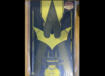 Ready! Hot Toys VGM64 Batman: Arkham Knight 1/6 Batman Beyond Black & Gold Ver