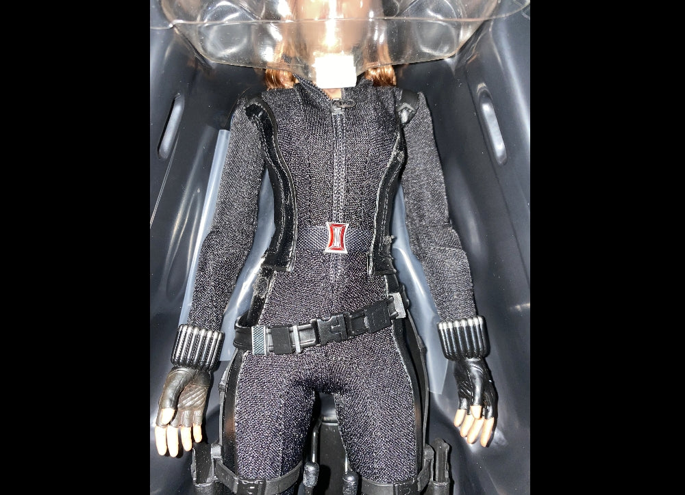Unused! Hot Toys MMS239  1/6 BLACK WIDOW (leather issue) Non-refundable