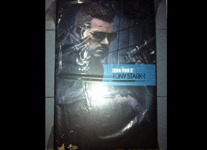 Hot Toys MMS209 IRON MAN 3 1/6 TONY STARK (THE MECHANIC) Regular Edition