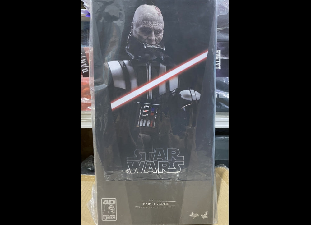 Ready! Hot Toys MMS699 Star Wars VI: Return of the Jedi 1/6 Darth Vader