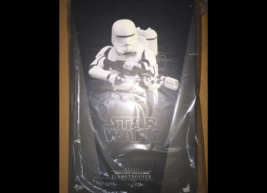 Hot Toys MMS326 STAR WARS: THE FORCE AWAKENS 1/6 FIRST ORDER FLAMETROOPER