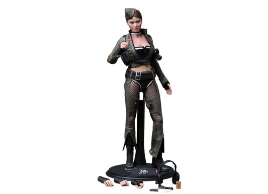 Ready! Hot Toys MMS158 SUCKER PUNCH 1/6 AMBER